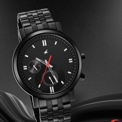 Fastrack Men Black Brass Dial & Bracelet Style Straps Analogue Wrist Watch