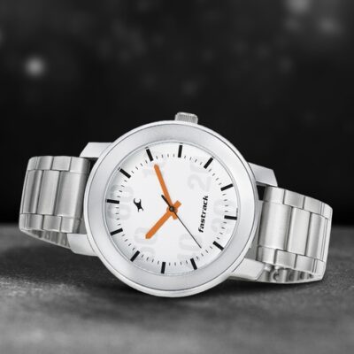 Fastrack Men Silver-Toned Dial Watch 312...