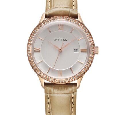 Titan Women Embellished Dial Straps Analogue Watch 95247WL04