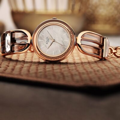 Titan Women White Brass Mother of Pearl Dial & Rose Gold Toned Stainless Steel Bracelet Style Straps Watch 95204WM01